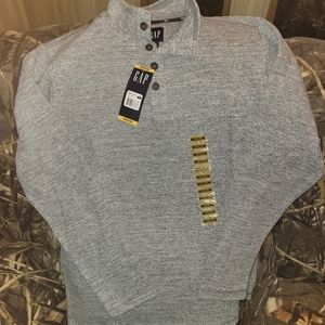 Mens GAP Castle Rock Long Sleeve sweater. Size Medium